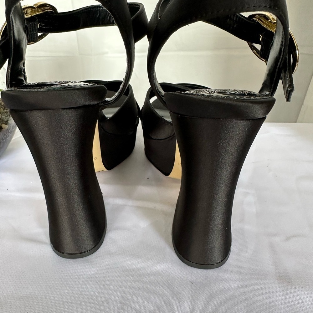 VINCE CAMUTO PLATAFORM  SATIN - Picture 13 of 16